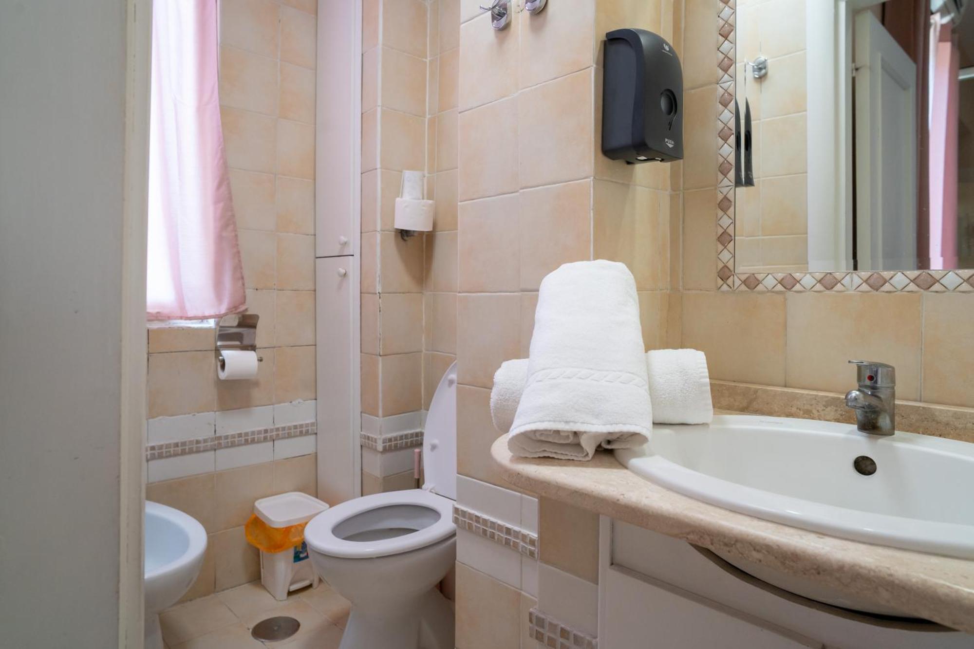 Capodichino Apartment 127-11 Naples Luaran gambar